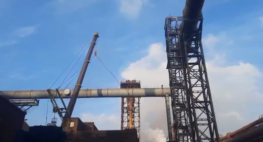 ALD-Mitarbeiter schlossen die Installation eines Gaszugs mit einer Länge von über 50 Metern ab